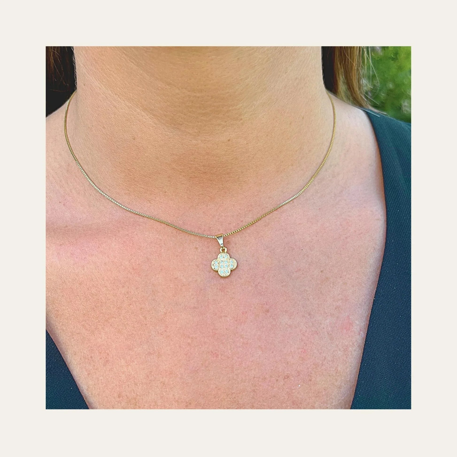 Collar Clover