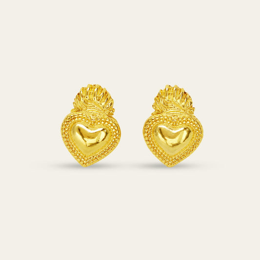Aros con forma de corazon detente, enchapados en oro de 18 kt, sobre fondo blanco - Coca Johnson Joyas - Chile