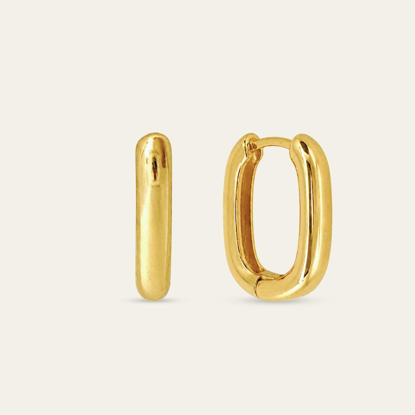 Aros argolla cuadrada, enchapado en oro 18 kt, sobre fondo blanco - Coca Johnson Joyas - Chile