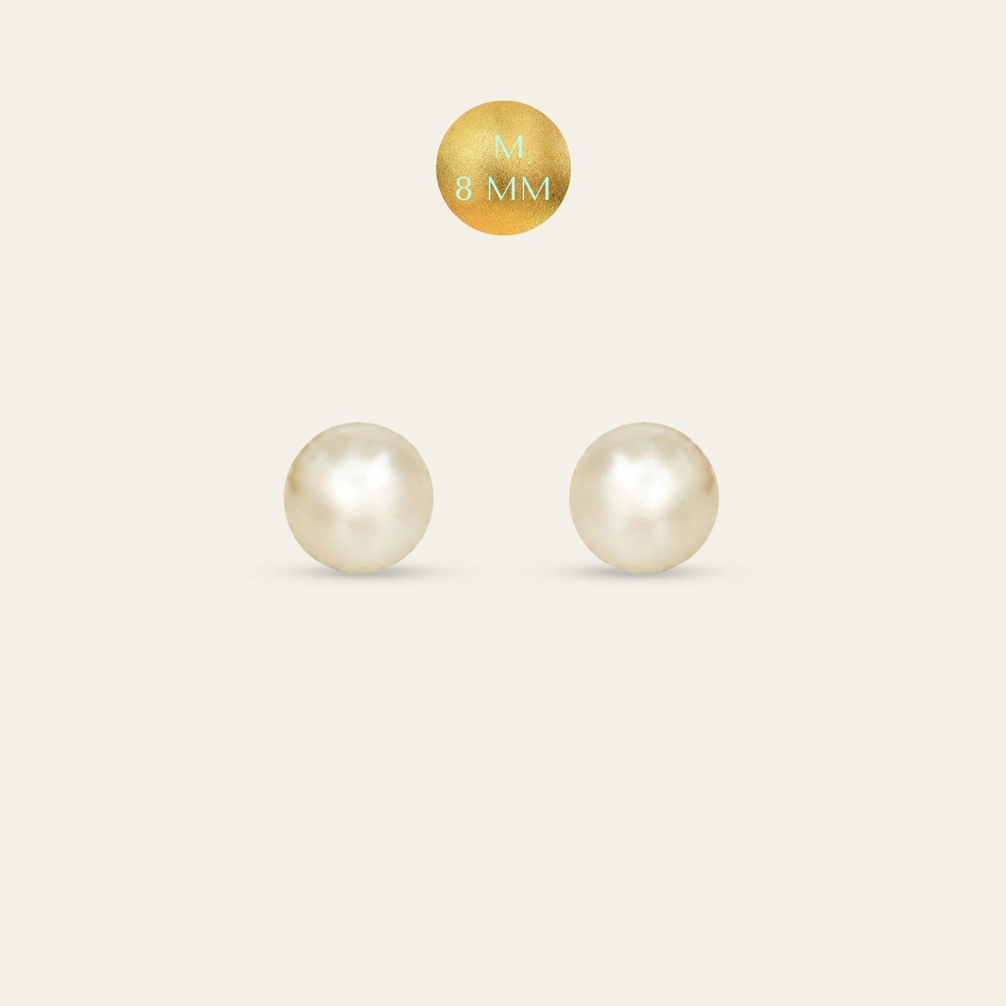 Aros de perlas de fantasía, enchapados en oro de 18 kt, sobre fondo blanco  talla M- Coca Johnson Joyas - Chile