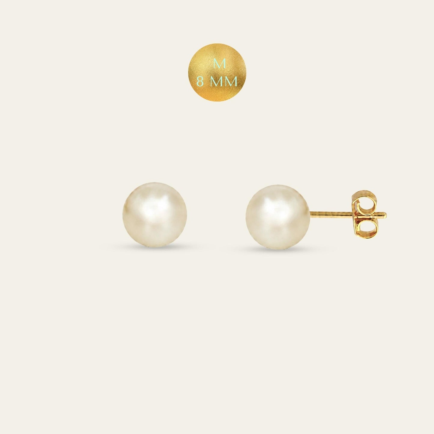 Aros de perlas de fantasía, enchapados en oro de 18 kt, frente y lado sobre fondo blanco talla M- Coca Johnson Joyas - Chile