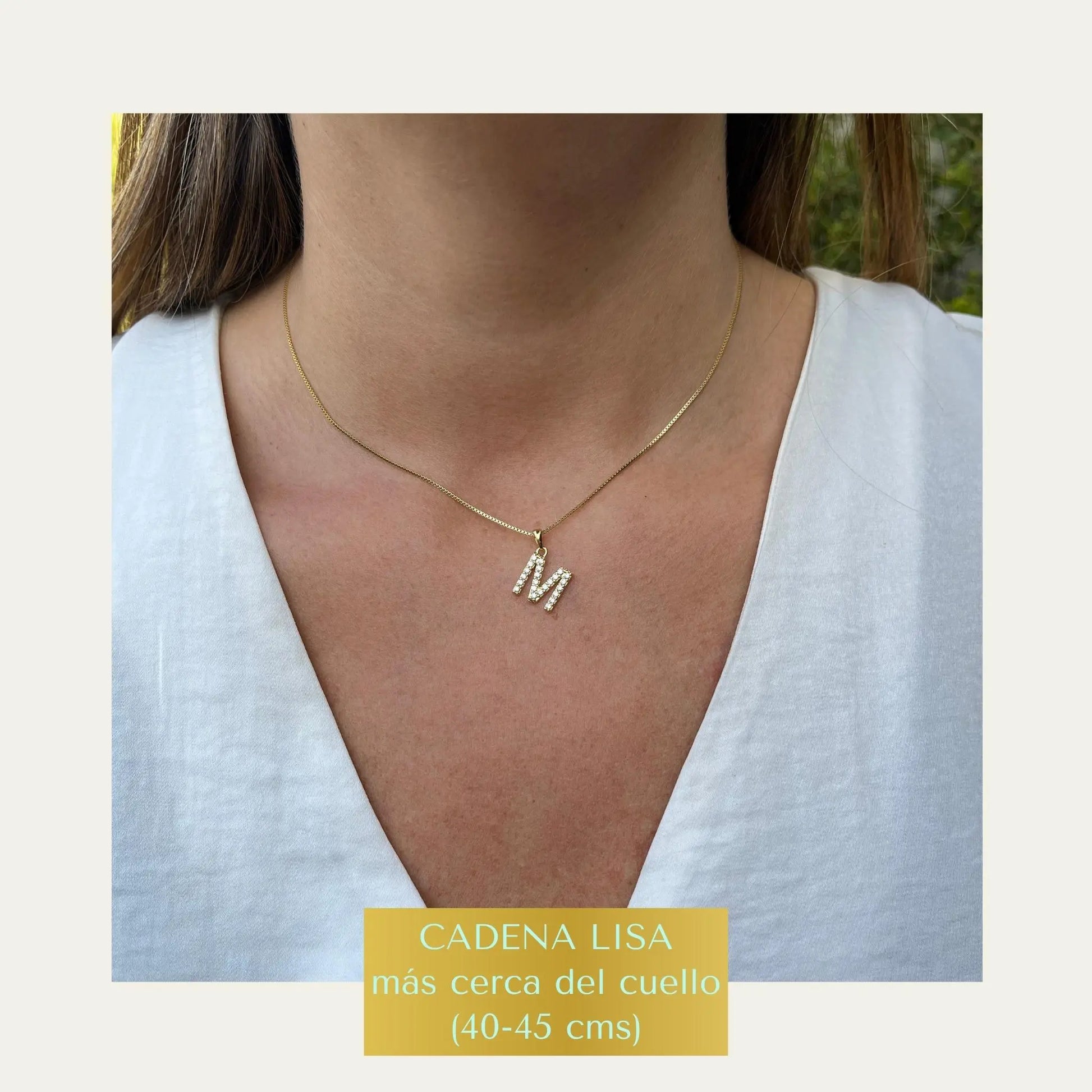 Collar Letra Cadena Lisa